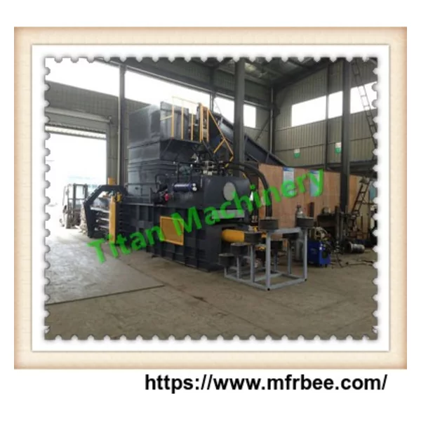 HPA -50 horizontal baler with automatic belting