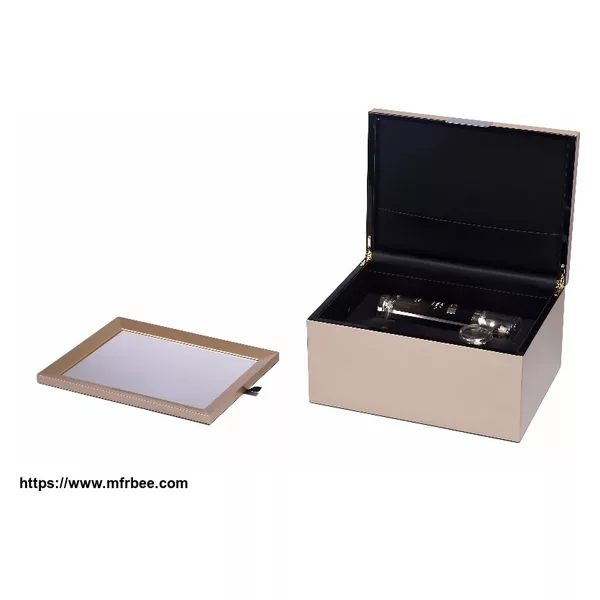 Luxury Glossy Lacquered Wooden Makeup Packaging and Cosmetic Box