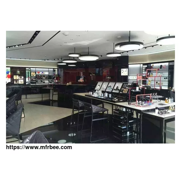 Leadshow Luxuries Display Stand