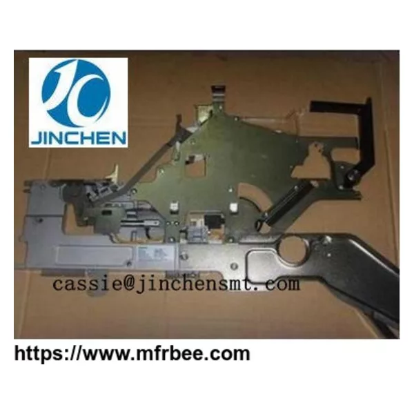 Panasonic BM feeder a large in hands