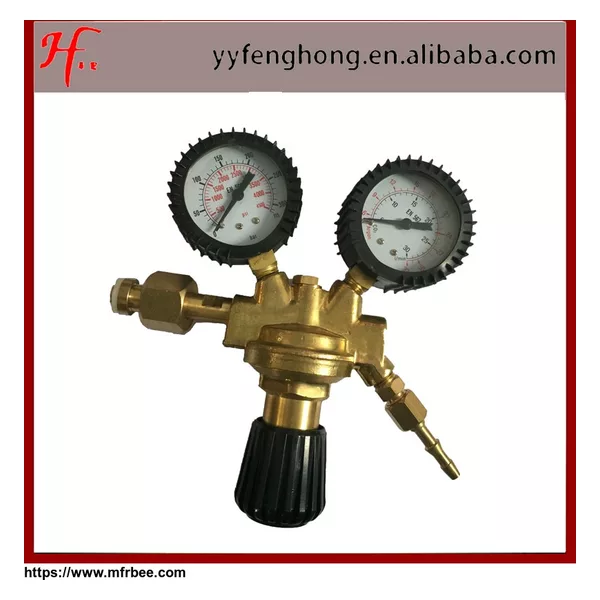 Neutral ipg gas regulator with rubber sheath