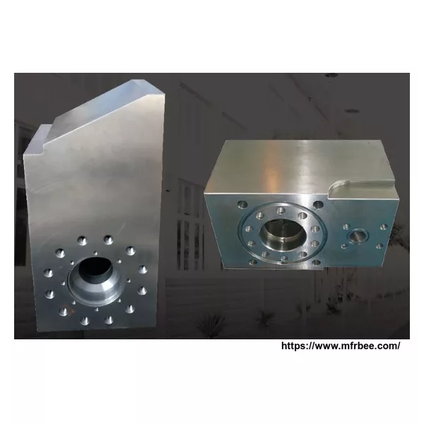 Fluid end modules