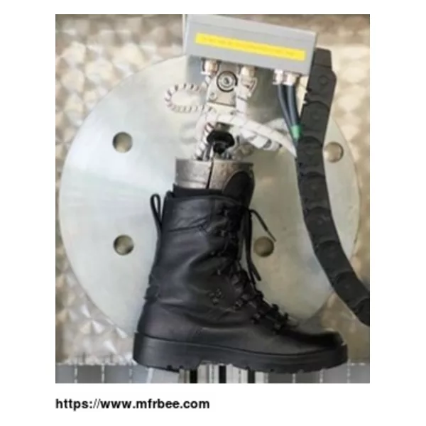 Perspiring Thermal Artificial Sports Foot