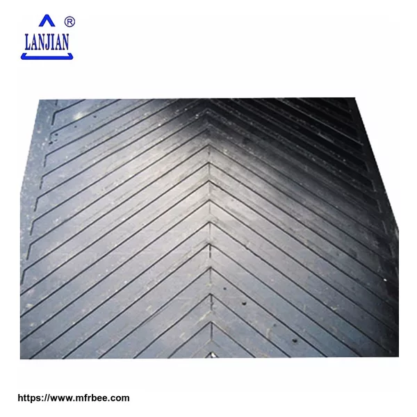 Ribbed Chevron Pattern Herringbone EP/NN/cotton Conveyor Belt