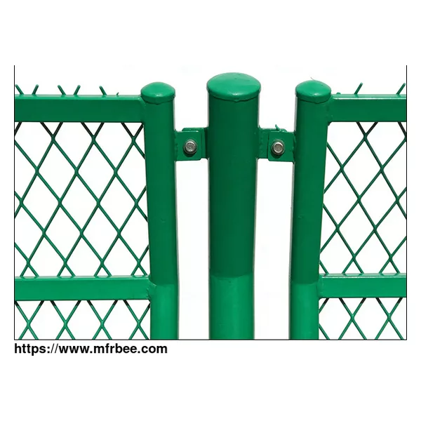 Expanded metal mesh fence