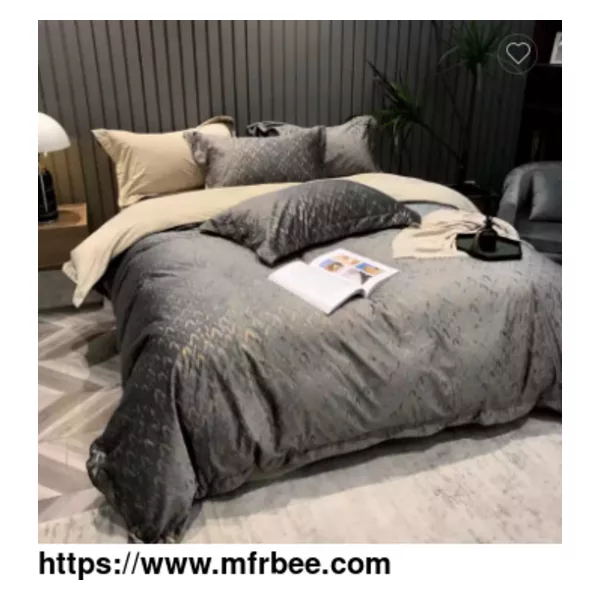Luxury knitted bedding set