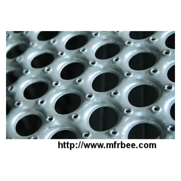 Perforated-o safety grating plank - self draining