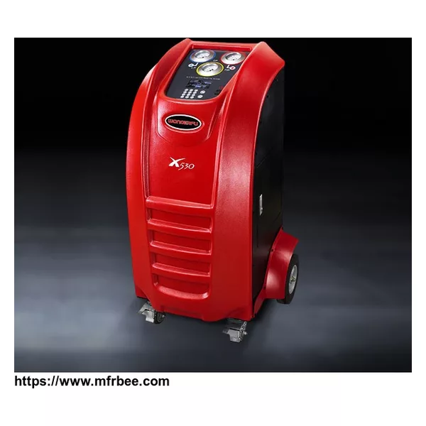 Maintenance equipment/machine for AC recovery and recharging