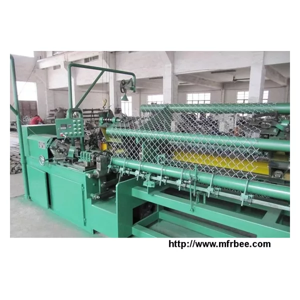 Chain link fence machine